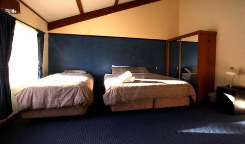 Snowy Gums Chalet - Accommodation Mermaid Beach 12