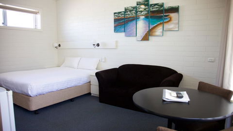 Guichen Bay Motel - Accommodation Mermaid Beach 34