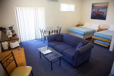 Guichen Bay Motel - Accommodation Mermaid Beach 44