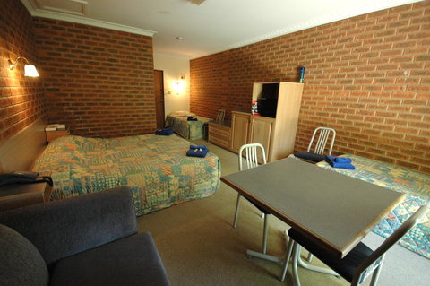 Burra Motor Inn - Accommodation Mermaid Beach 40