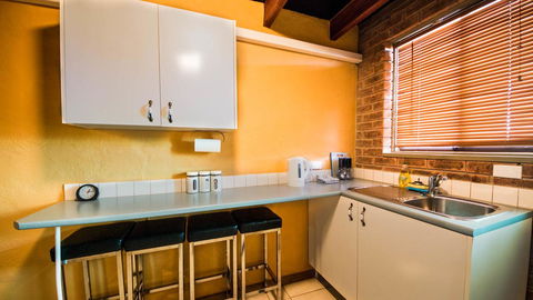 The Underground Motel - Accommodation Mermaid Beach 14