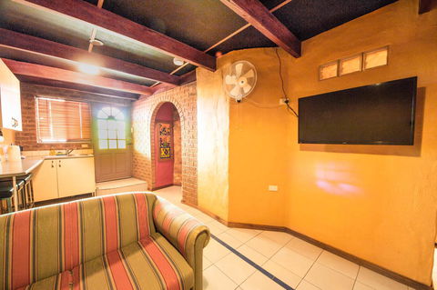 The Underground Motel - Accommodation Mermaid Beach 16