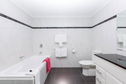 Ramada Resort By Wyndham Shoal Bay - Accommodation Mermaid Beach 33