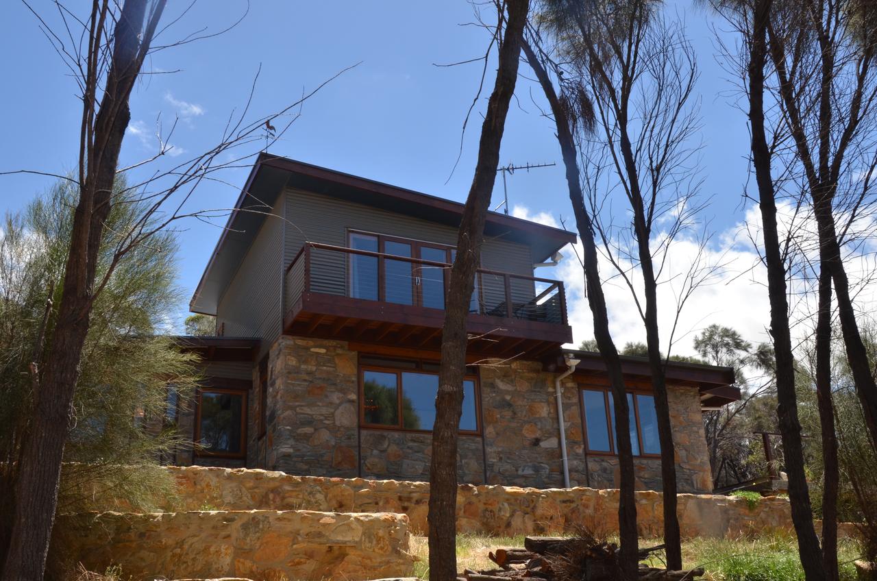 Muston SA Accommodation Mermaid Beach