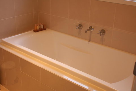 C And C Tanunda - Accommodation Mermaid Beach 10