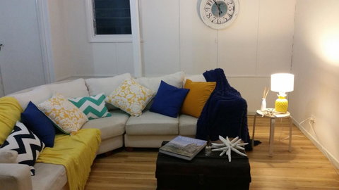 The Sandland Shack - Accommodation Mermaid Beach 0