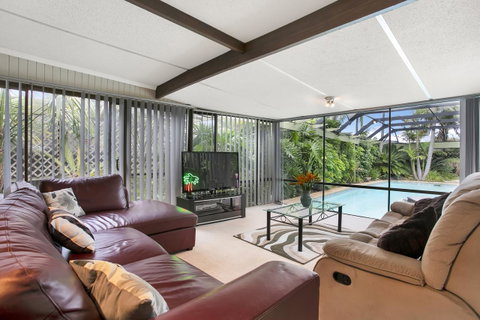 The Palms - Accommodation Mermaid Beach 12