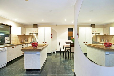 The Palms - Accommodation Mermaid Beach 14