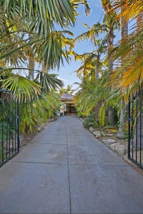 The Palms - Accommodation Mermaid Beach 6