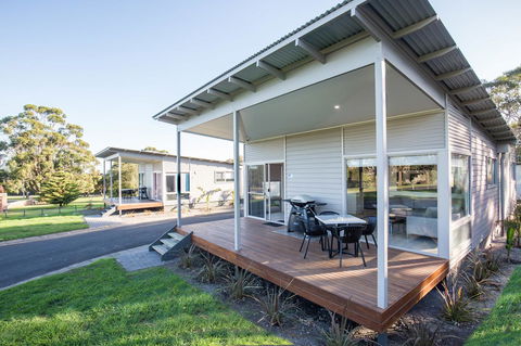 Blue Lake Holiday Park - Accommodation Mermaid Beach 15