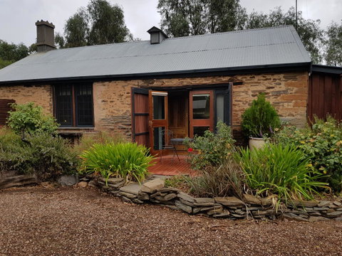 William Hunt's Retreat - Cypress Studio - Accommodation Mermaid Beach 10