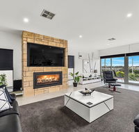KENNEDY EXECUTIVE TOWNHOUSE - Accommodation Mermaid Beach