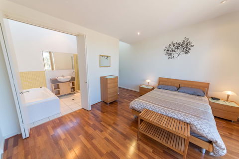 South Shores Villa 52 - Accommodation Mermaid Beach 17