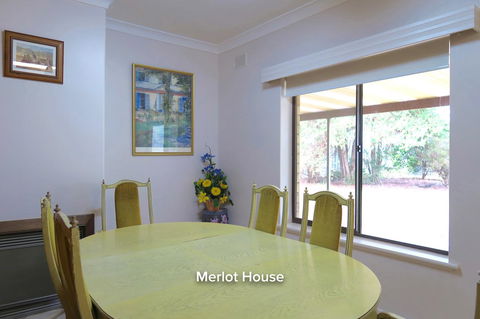 The Lyndoch Motel - Accommodation Mermaid Beach 30