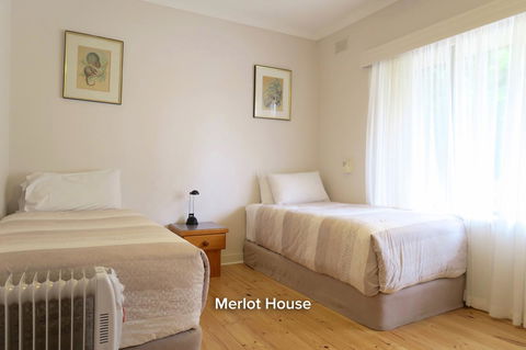 The Lyndoch Motel - Accommodation Mermaid Beach 33