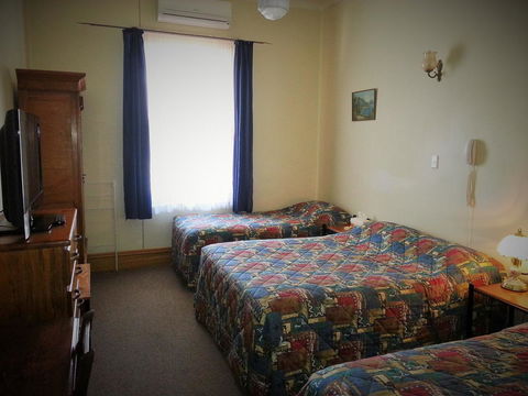 Sonbern Lodge Motel - Accommodation Mermaid Beach 9