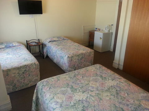 Sonbern Lodge Motel - Accommodation Mermaid Beach 31