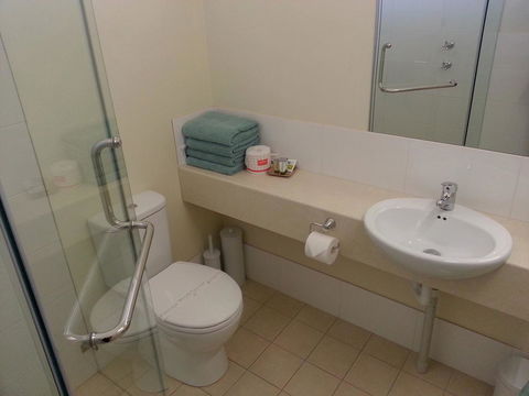 Sonbern Lodge Motel - Accommodation Mermaid Beach 24