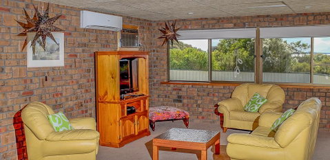 Seacroft - Accommodation Mermaid Beach 19