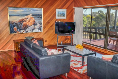Seacroft - Accommodation Mermaid Beach 6