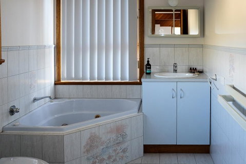 Seacroft - Accommodation Mermaid Beach 24