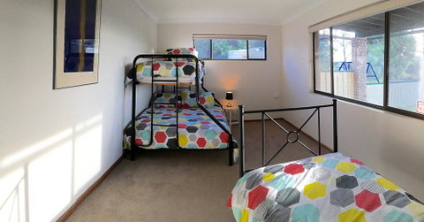 Seacroft - Accommodation Mermaid Beach 16