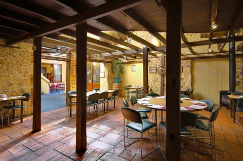 Victoria Hotel Strathalbyn - Accommodation Mermaid Beach 12