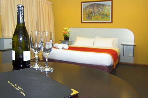 Victoria Hotel Strathalbyn - Accommodation Mermaid Beach 13