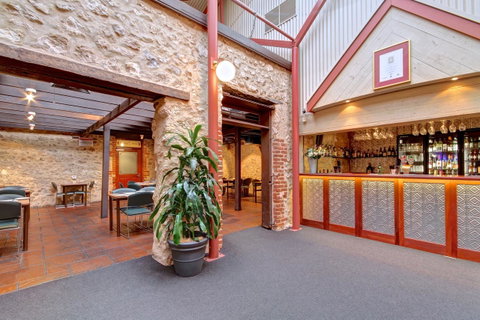 Victoria Hotel Strathalbyn - Accommodation Mermaid Beach 10