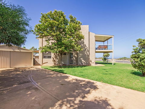 Pearl By The Sea - Accommodation Mermaid Beach 12