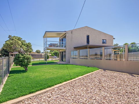 Pearl By The Sea - Accommodation Mermaid Beach 13