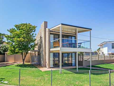 Pearl By The Sea - Accommodation Mermaid Beach 1