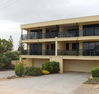 The Lighthouse - Beachfront Accommodation - Accommodation Mermaid Beach