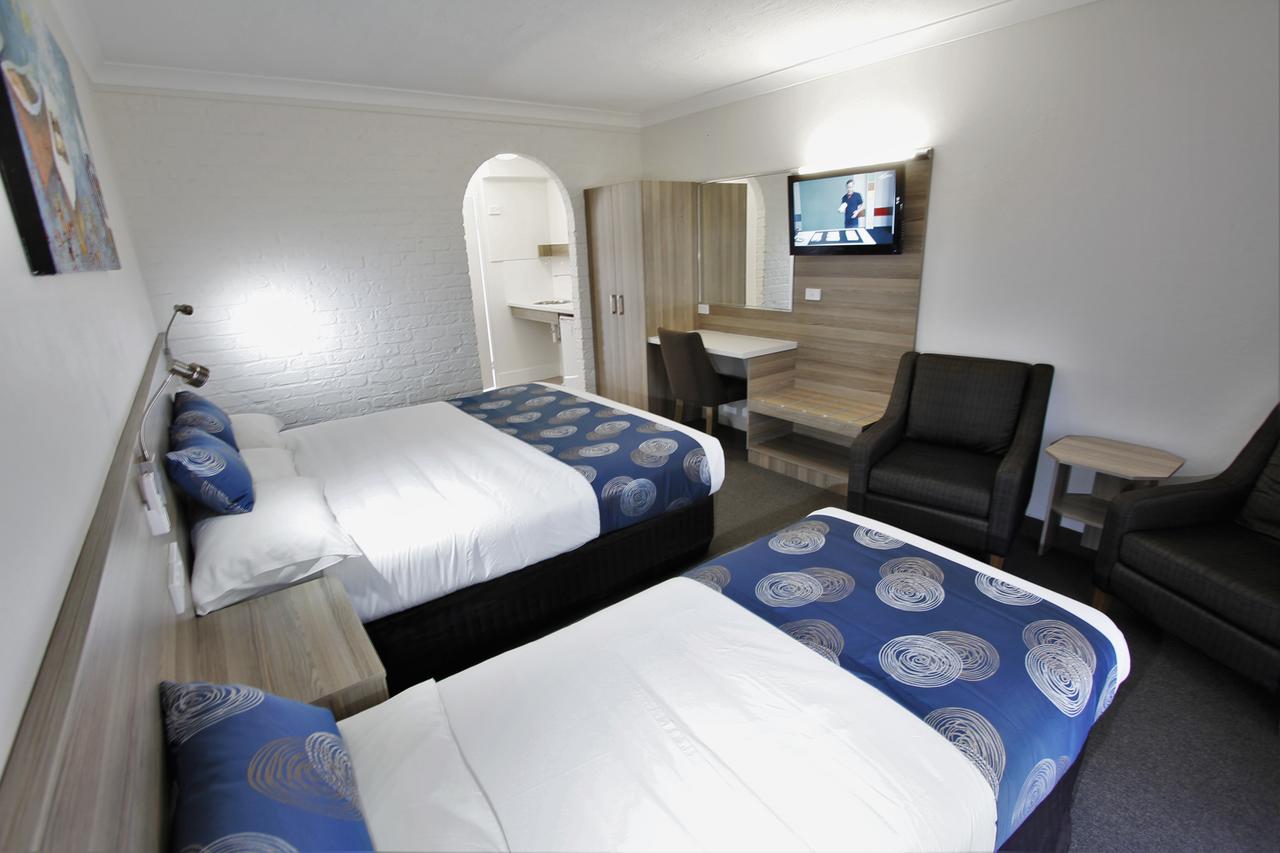 Micalo Island NSW Accommodation Mermaid Beach
