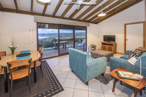 Chandlers Smiths Beach Villas - Accommodation Mermaid Beach 1
