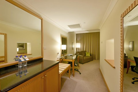 Duxton Hotel Perth - Accommodation Mermaid Beach 12