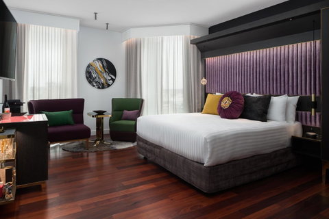 QT Perth - Accommodation Mermaid Beach 25