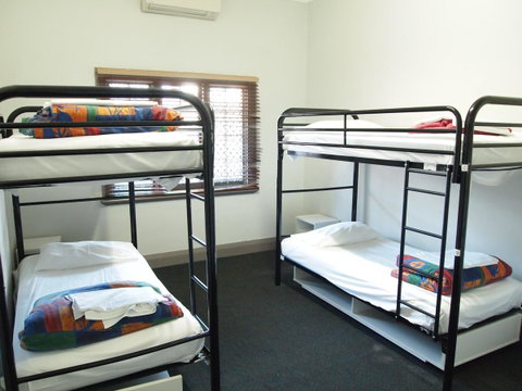 The Emperors Crown Hostel - Accommodation Mermaid Beach 21