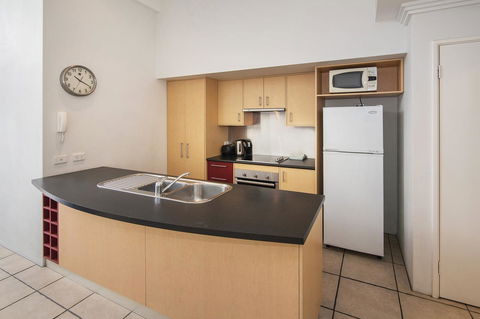 Villa On Fearn - Accommodation Mermaid Beach 5