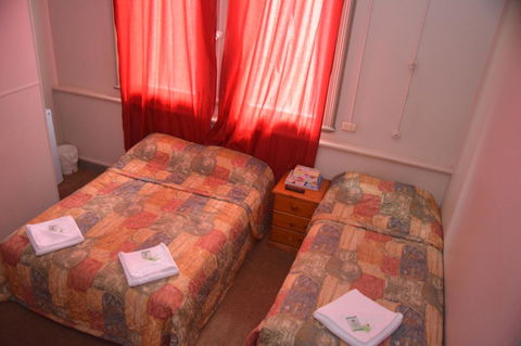 The Palace Hotel Kalgoorlie - Accommodation Mermaid Beach 2