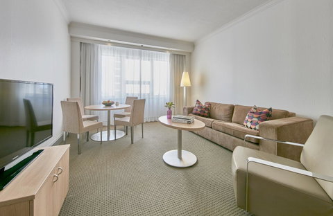 Mercure Perth - Accommodation Mermaid Beach 11
