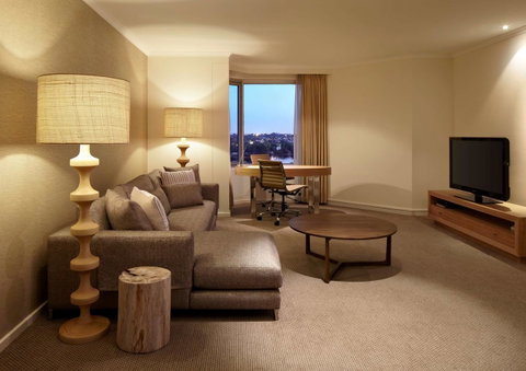 Residence On Langley Park - Accommodation Mermaid Beach 16
