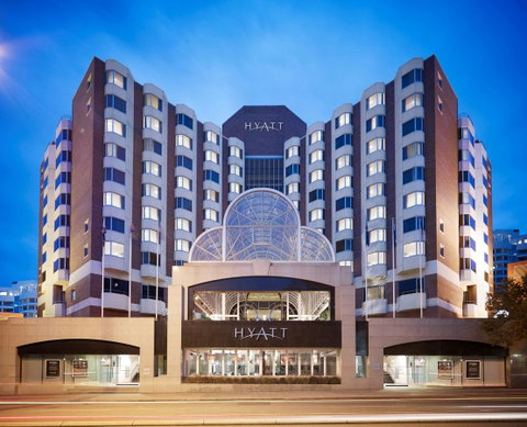 Residence On Langley Park - Accommodation Mermaid Beach 1