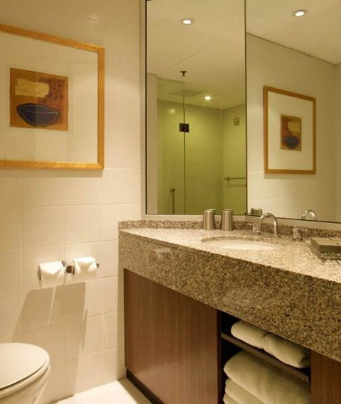 Residence On Langley Park - Accommodation Mermaid Beach 3