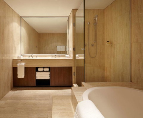 Residence On Langley Park - Accommodation Mermaid Beach 13