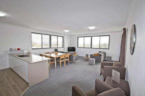 Morisset Serviced Apartments - Accommodation Mermaid Beach 17