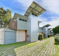 Sun Worship Eco Villas - Accommodation Mermaid Beach