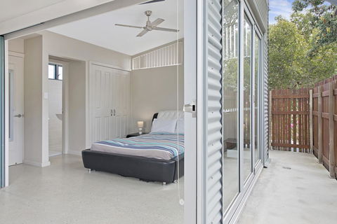 Crescent Head Spa Villa - Accommodation Mermaid Beach 6