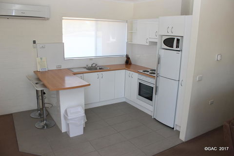 Mollymook Cove Apartments - Accommodation Mermaid Beach 12