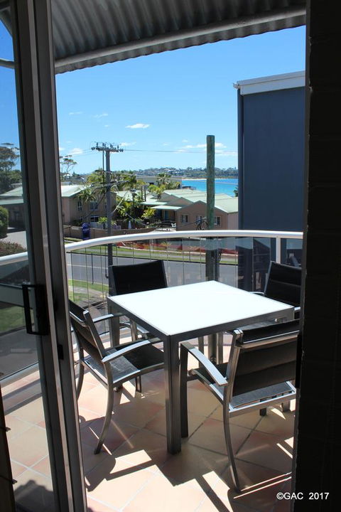 Mollymook Cove Apartments - Accommodation Mermaid Beach 18